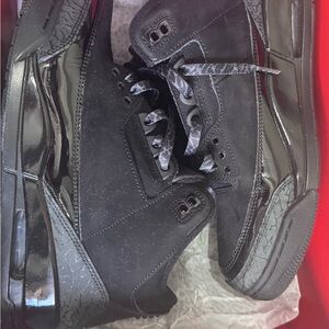 Jordan Black Sneakers